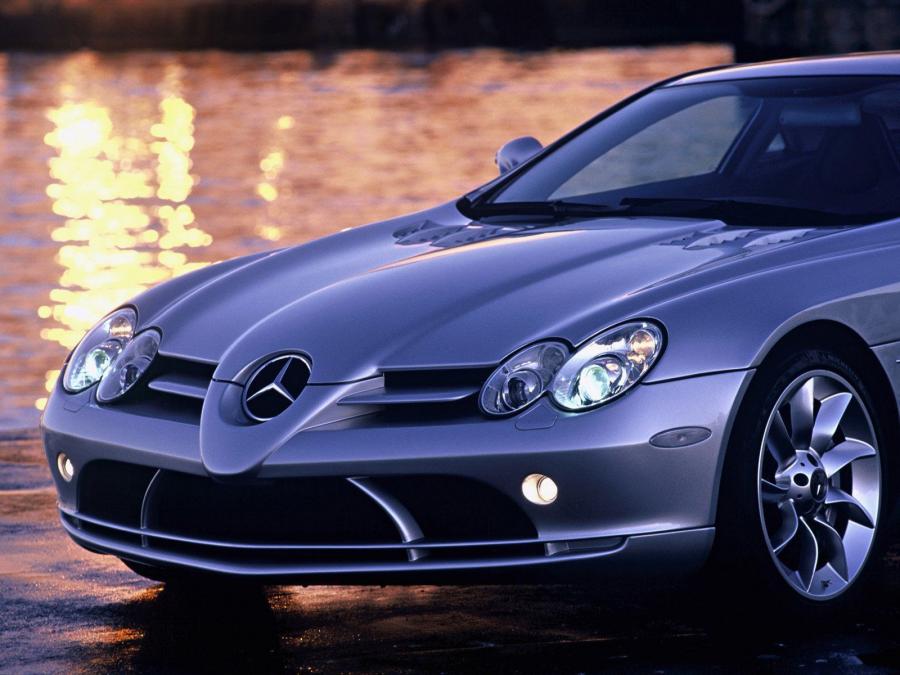 Mercedes-Benz SLR McLaren 2004 года  (фото 76 из 175)
